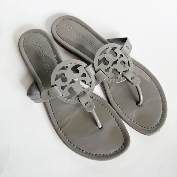Tory Burch Gray Patent Leather Miller Sandals Size 8.5 - Picture 2 of 8